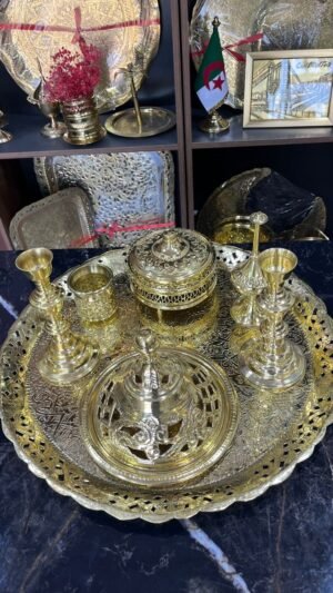طقم الحنة المصنوع من النحاس الذهبي