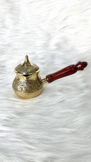 جزوة نحاسية بالغطاء