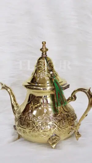 ابريق الشاي النحاسي "ذهبي و فضي"